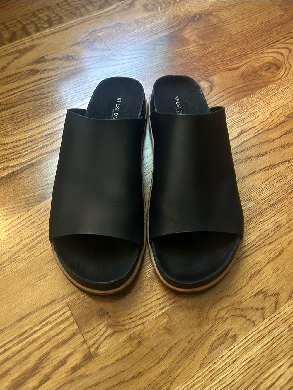Kelsi Dagger “Squish” Black Leather Slide Sandals with Tan Trim